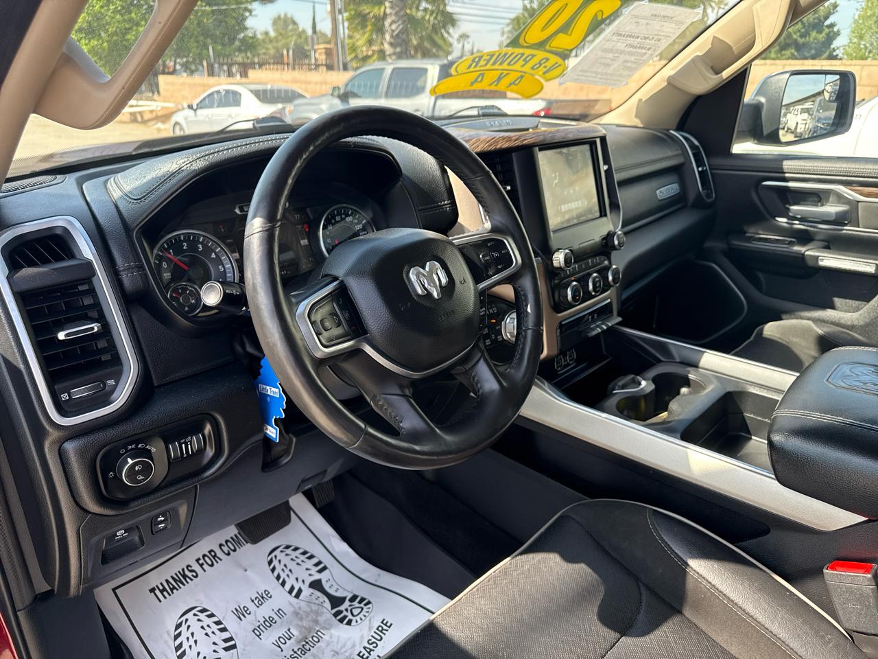 RAM 1500 Laramie 4x4 Quad Cab 6'4" Box 2020