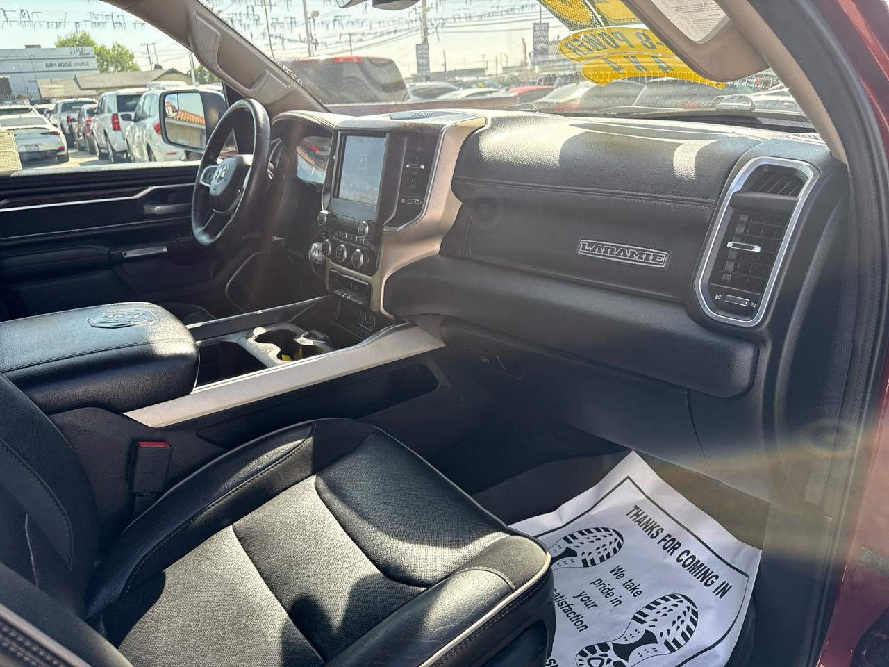 RAM 1500 Laramie 4x4 Quad Cab 6'4" Box 2020