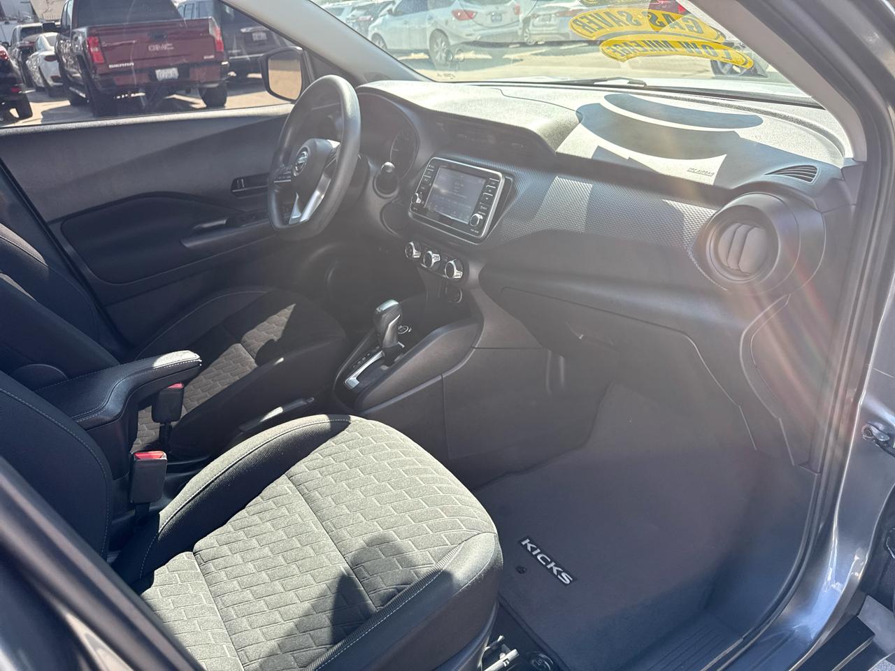 Nissan Kicks S FWD 2021