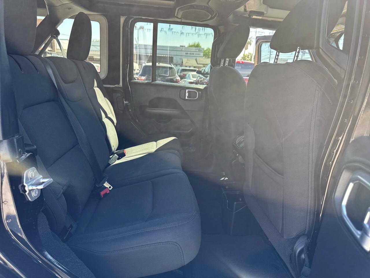 Jeep Wrangler Unlimited Sahara 4x4 2018