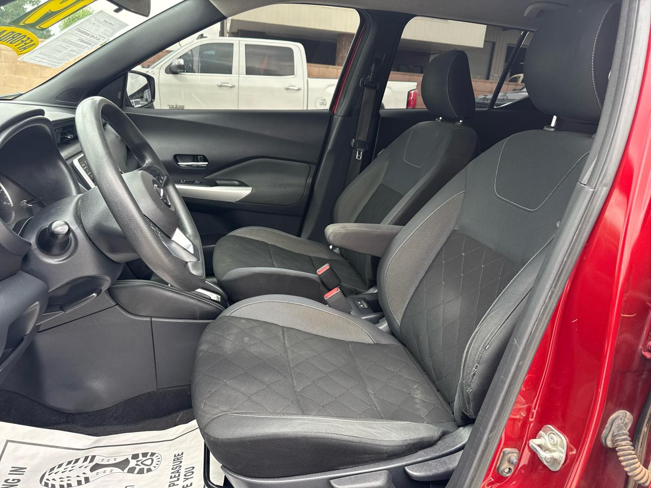 Nissan Kicks SV FWD 2019