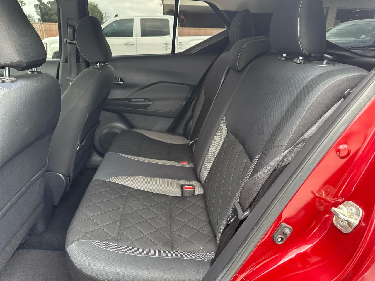 Nissan Kicks SV FWD 2019