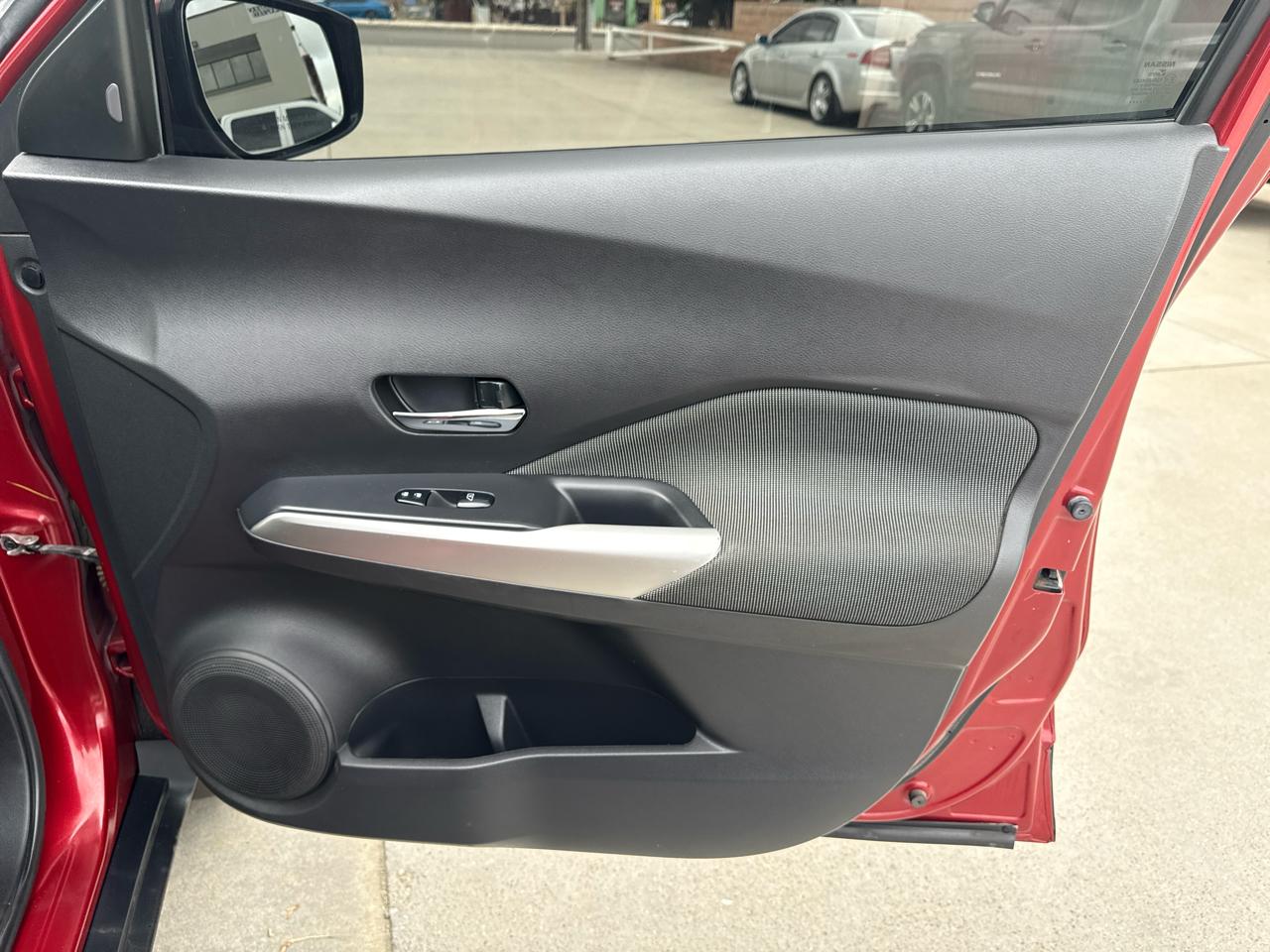 Nissan Kicks SV FWD 2019