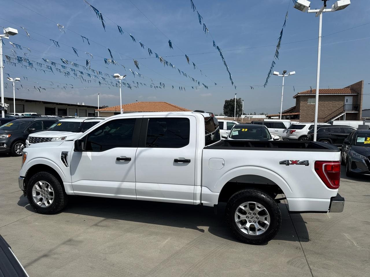 Ford F-150 XLT 4WD SuperCrew 5.5' Box 2022