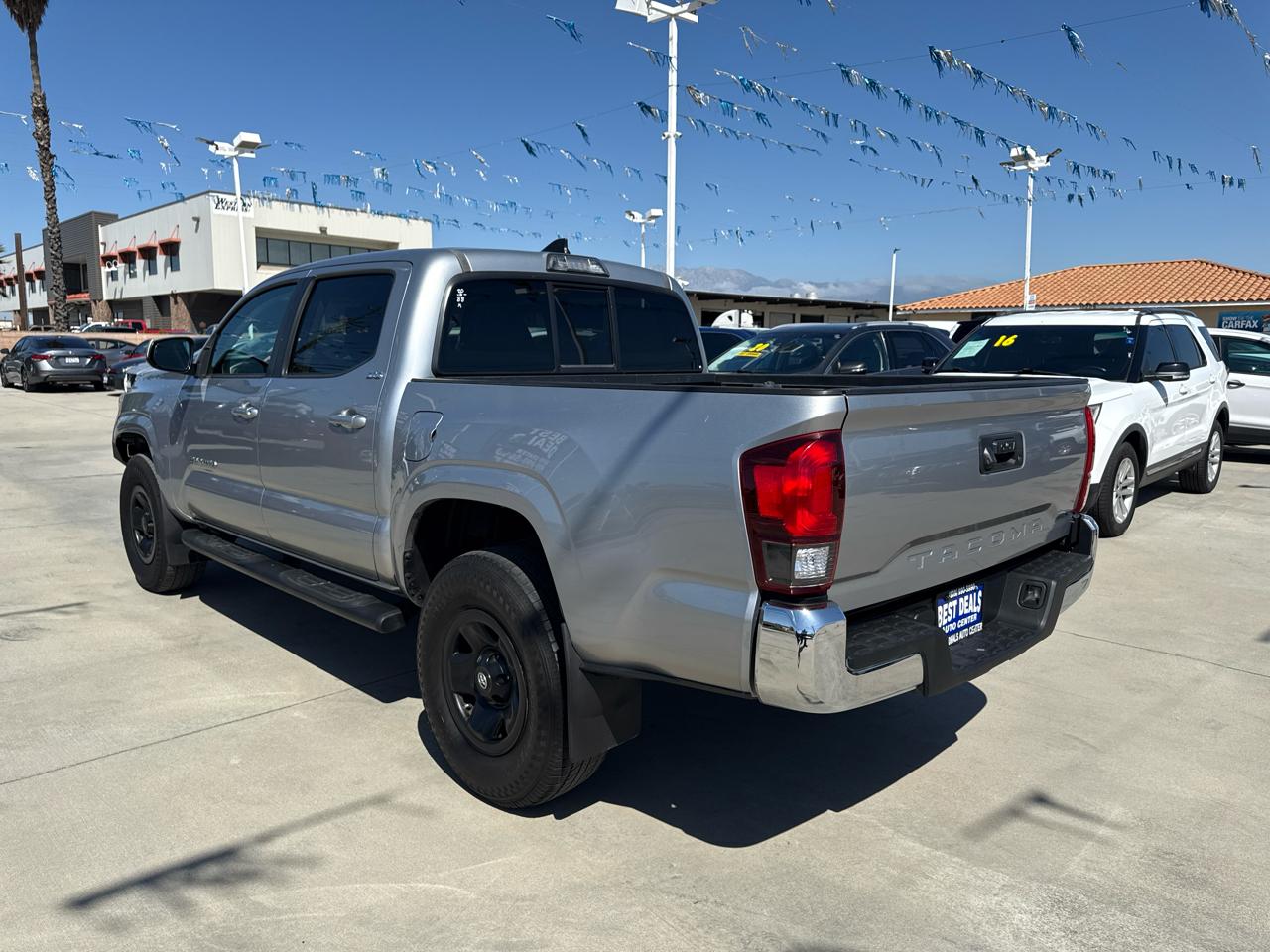 Toyota Tacoma SR5 Double Cab 5' Bed I4 4x2 AT (Natl) 2018