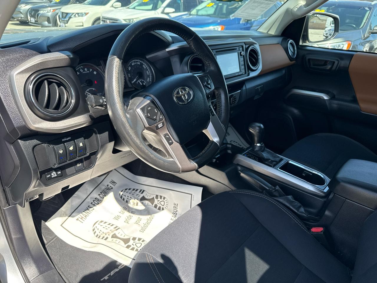Toyota Tacoma SR5 Double Cab 5' Bed I4 4x2 AT (Natl) 2018