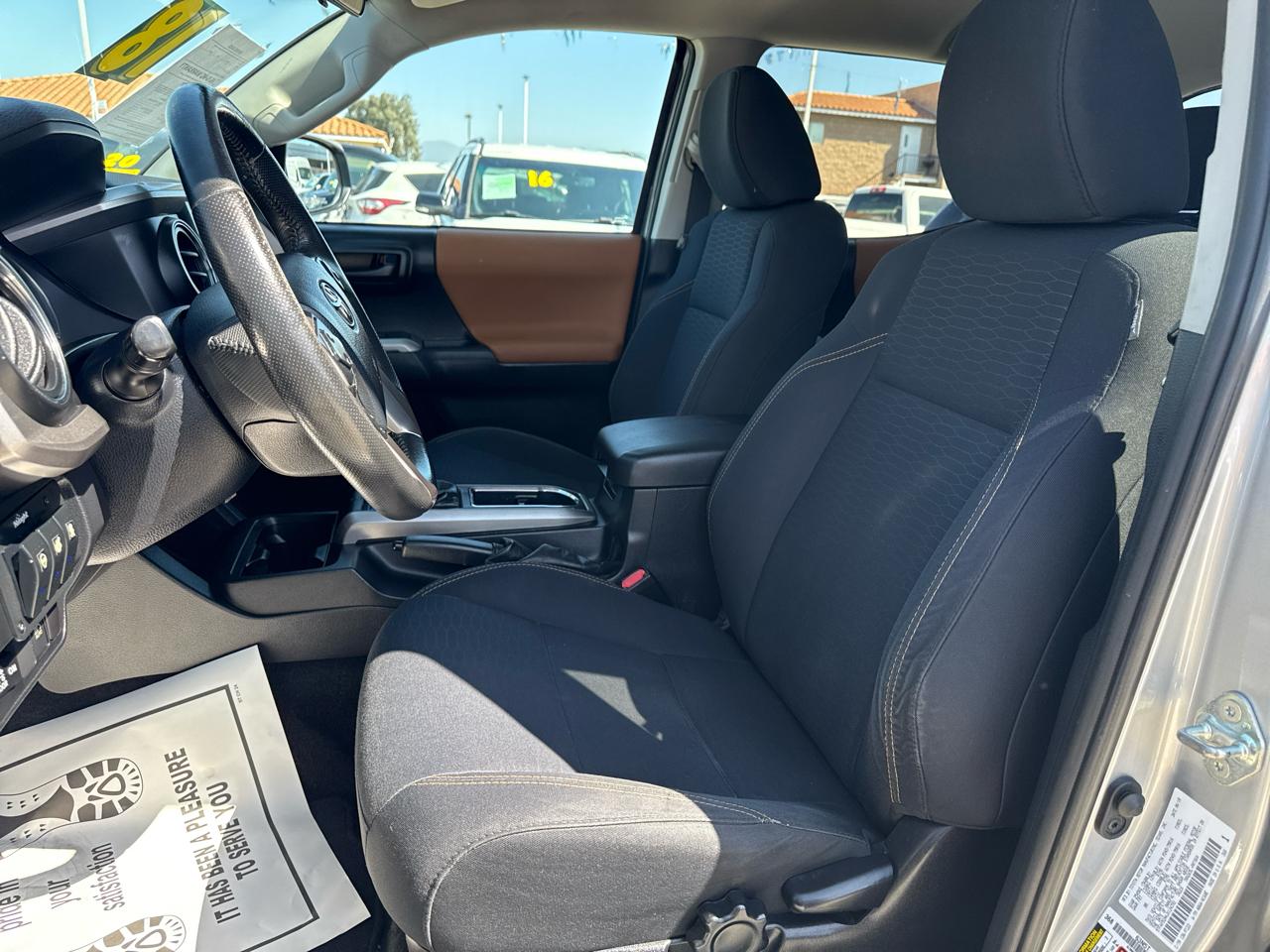 Toyota Tacoma SR5 Double Cab 5' Bed I4 4x2 AT (Natl) 2018