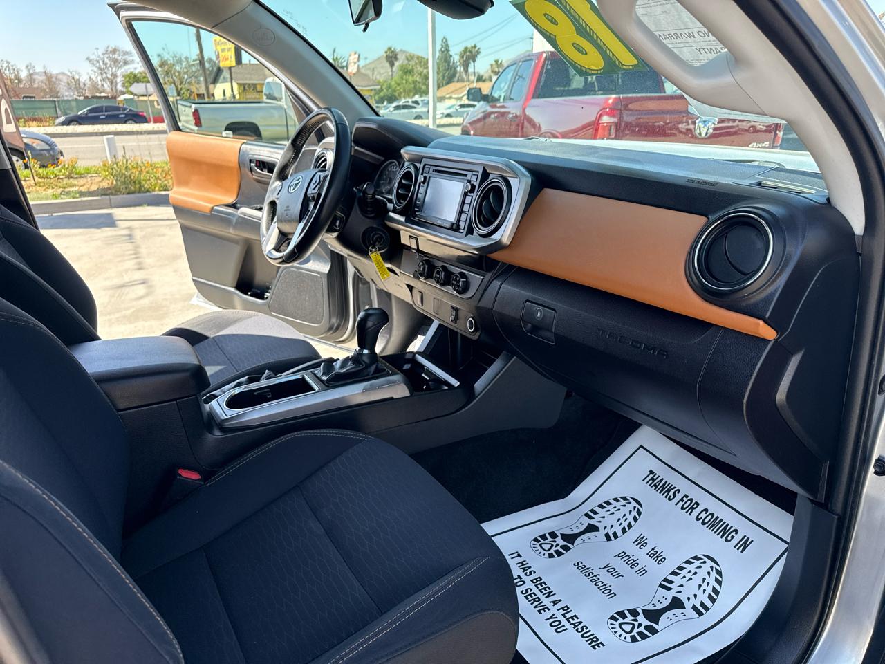 Toyota Tacoma SR5 Double Cab 5' Bed I4 4x2 AT (Natl) 2018