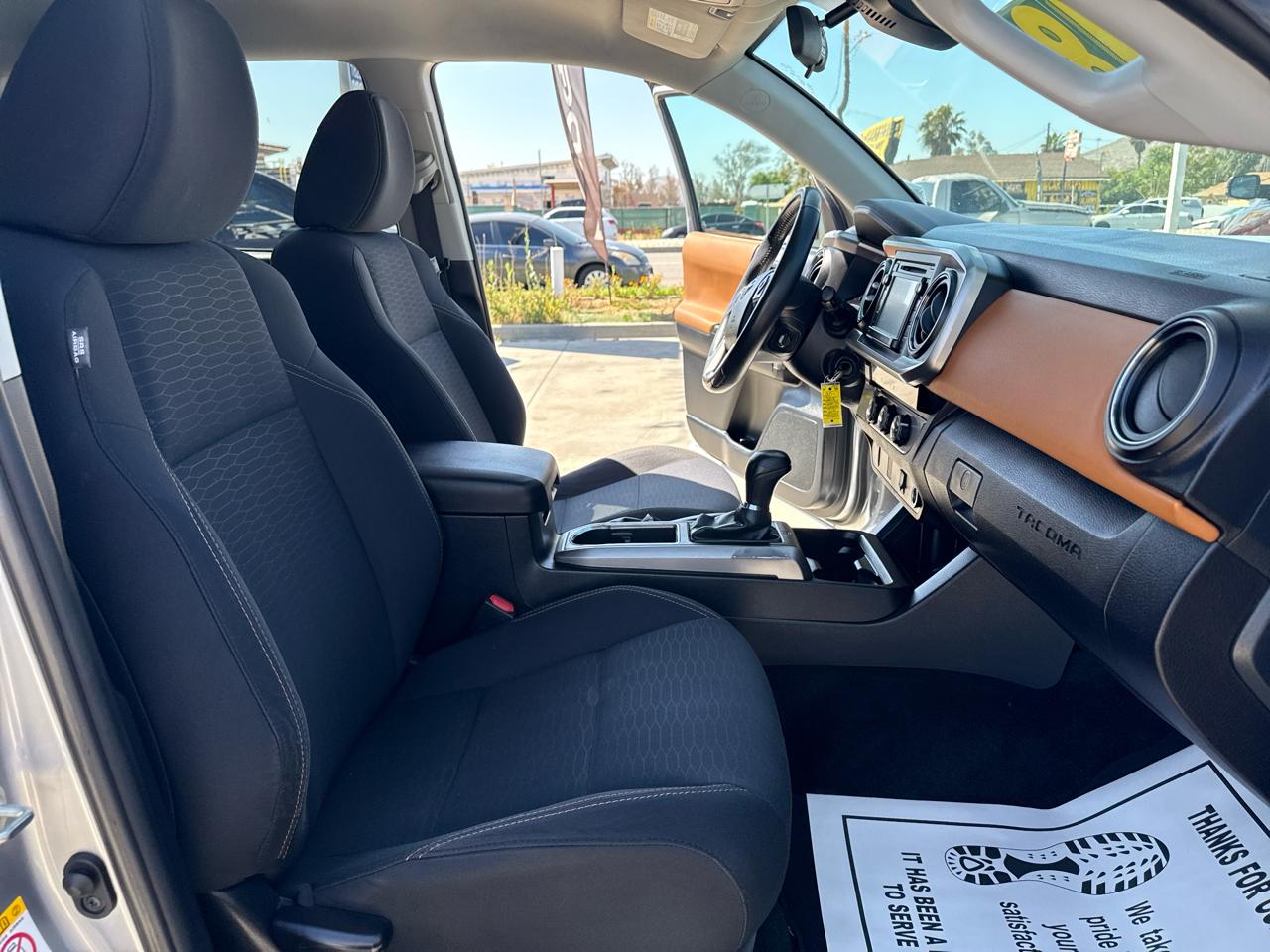 Toyota Tacoma SR5 Double Cab 5' Bed I4 4x2 AT (Natl) 2018