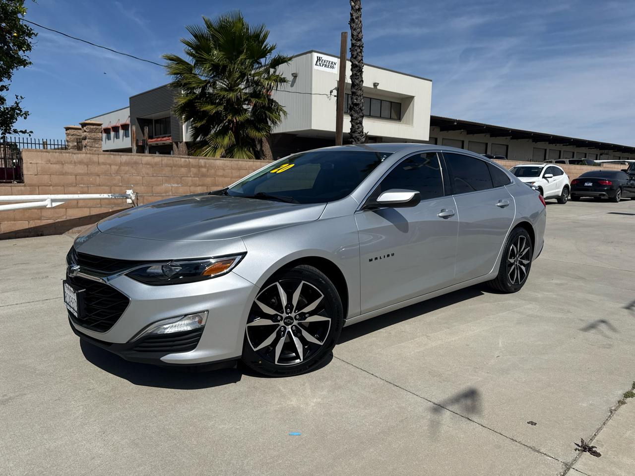 Chevrolet Malibu 4dr Sdn RS 2020
