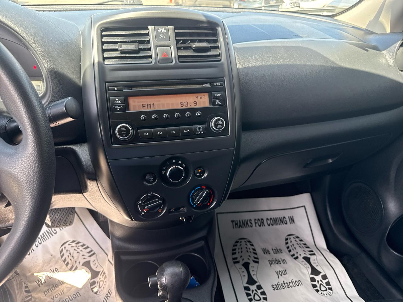 Nissan Versa 4dr Sdn CVT 1.6 S Plus 2016