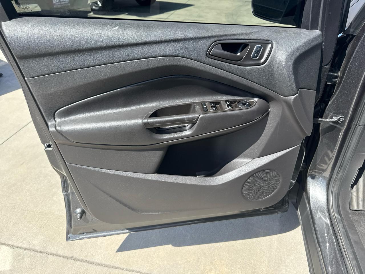 Ford Escape S FWD 2017