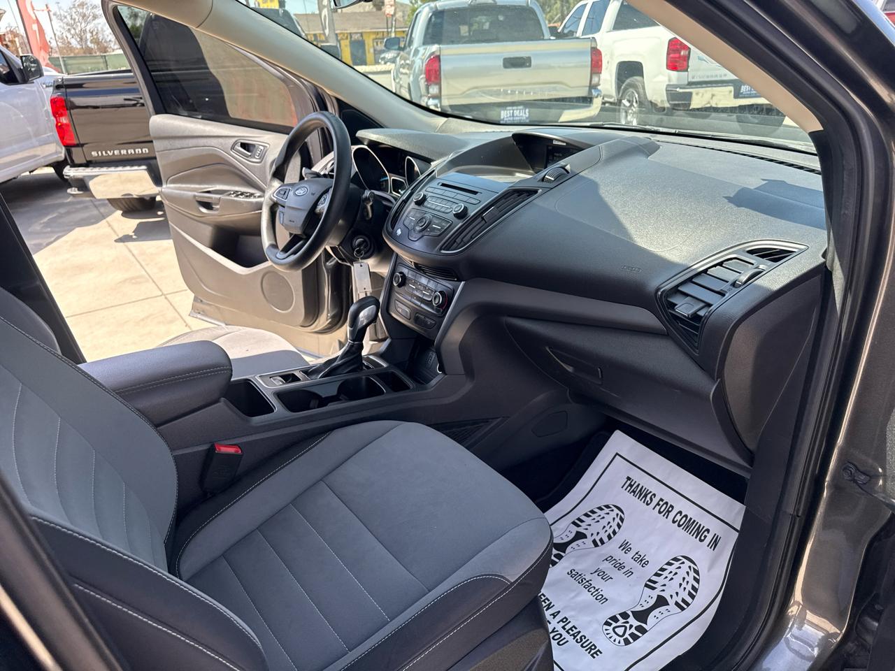 Ford Escape S FWD 2017