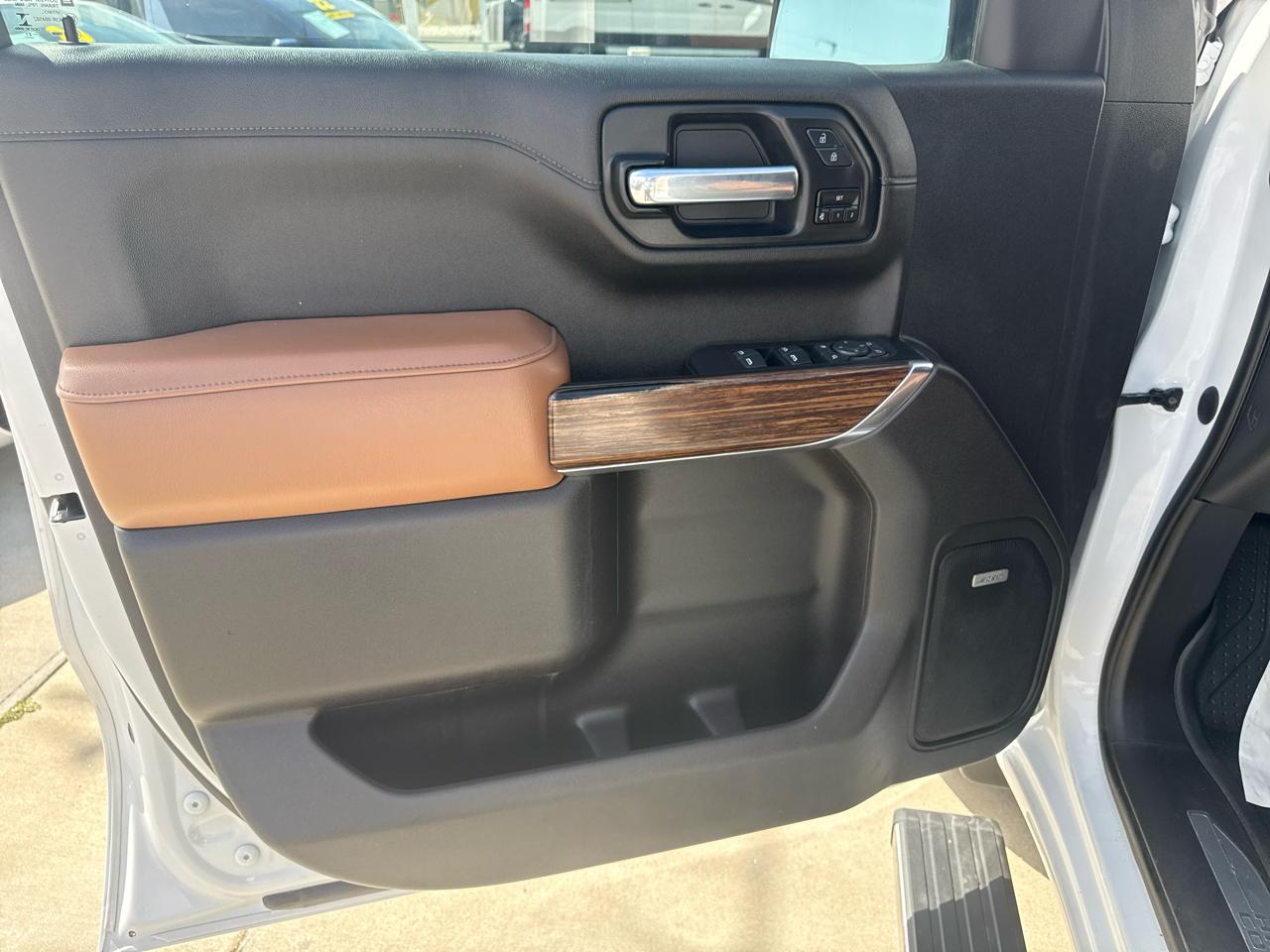 Chevrolet Silverado 1500 2WD Crew Cab 147" High Country 2021