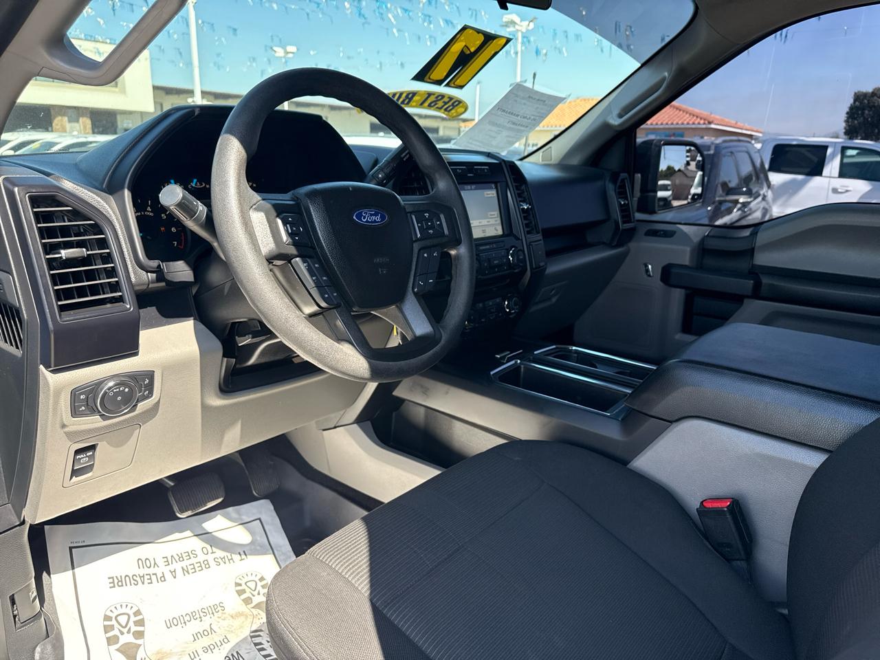 Ford F-150 2WD SuperCab 145" XL 2017