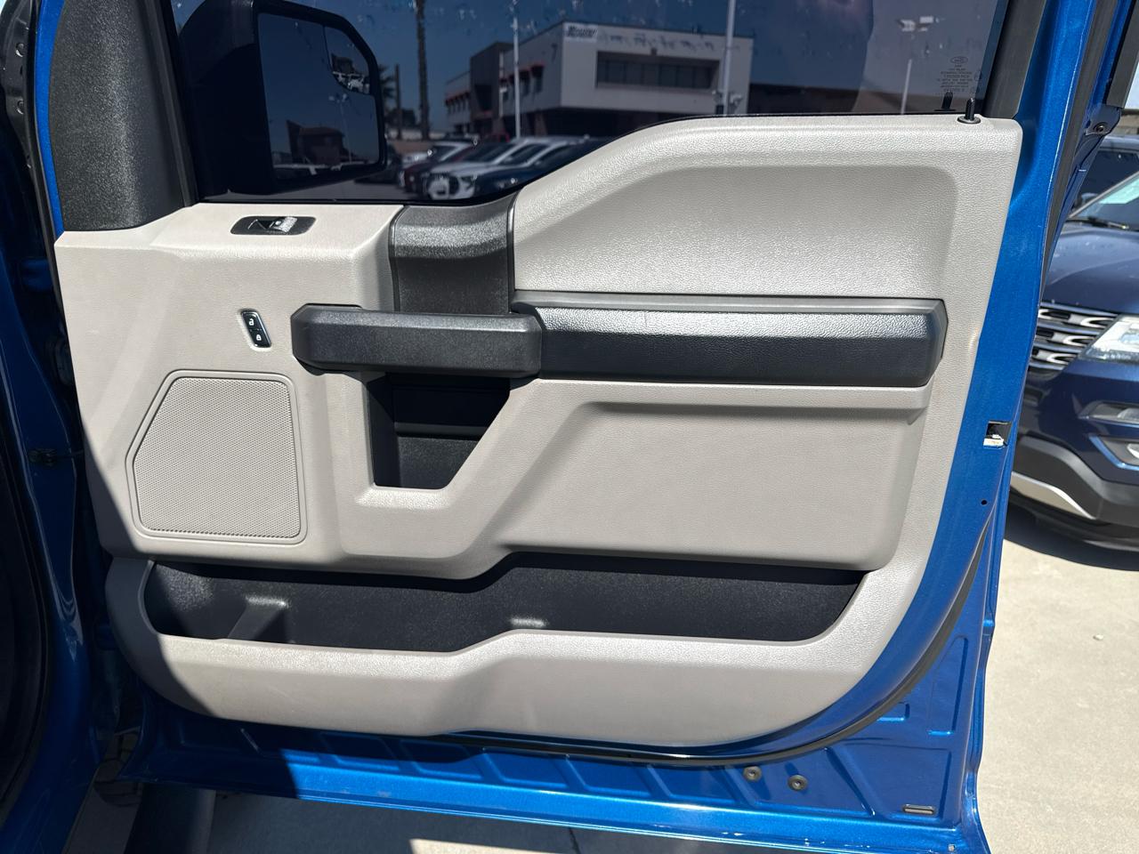 Ford F-150 2WD SuperCab 145" XL 2017