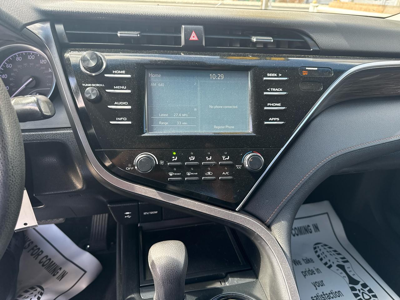Toyota Camry XLE Auto (Natl) 2018
