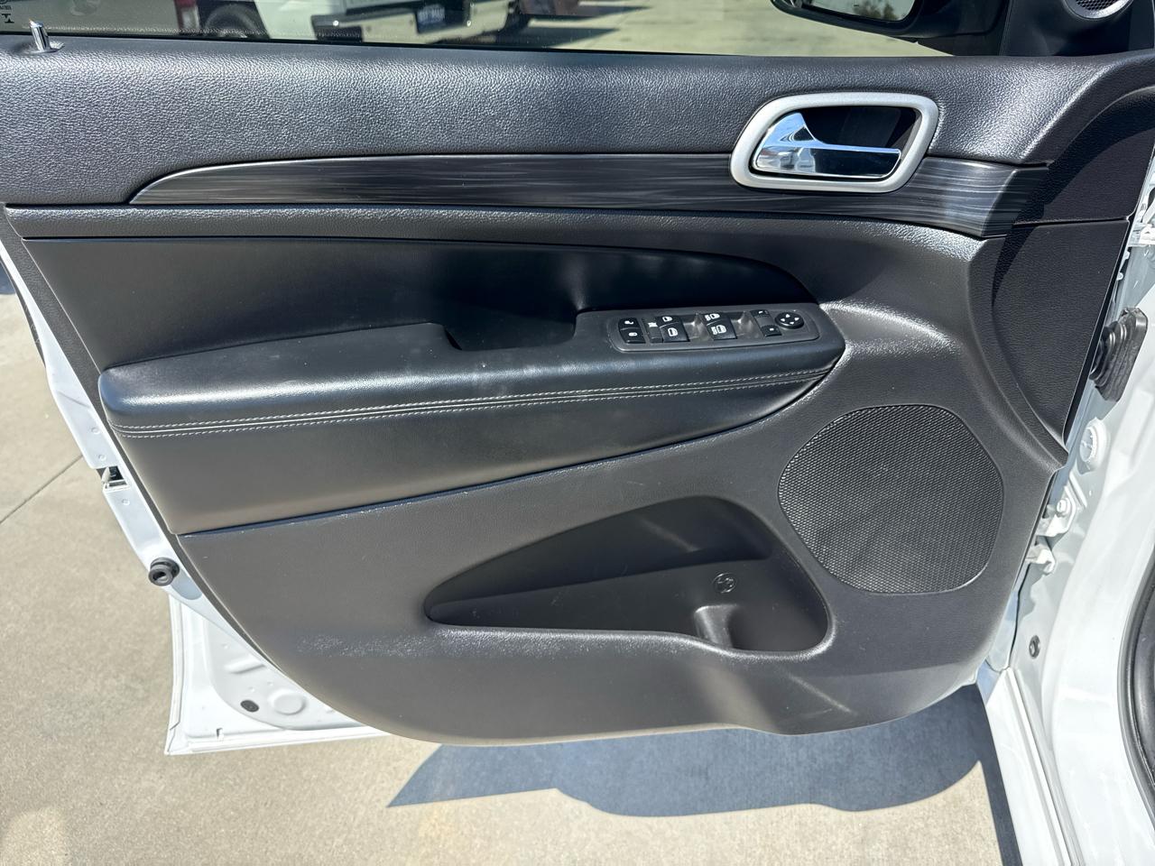 Jeep Grand Cherokee Altitude 4x2 2019