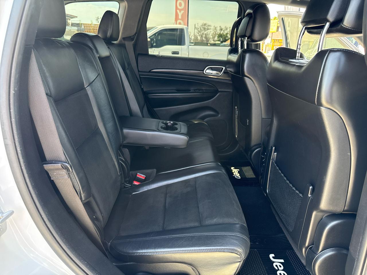 Jeep Grand Cherokee Altitude 4x2 2019