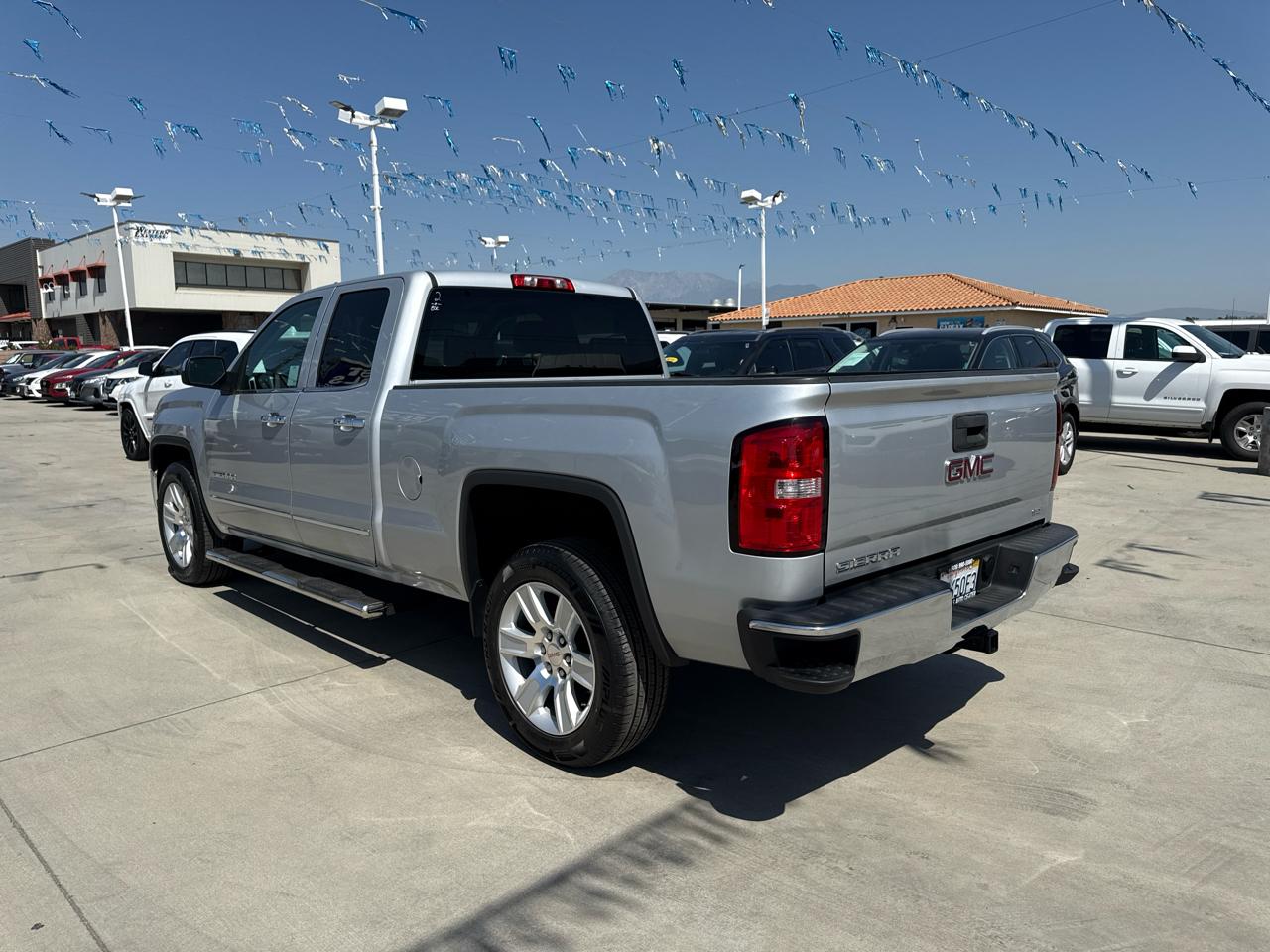 GMC Sierra 1500 2WD Double Cab 143.5" SLT 2015