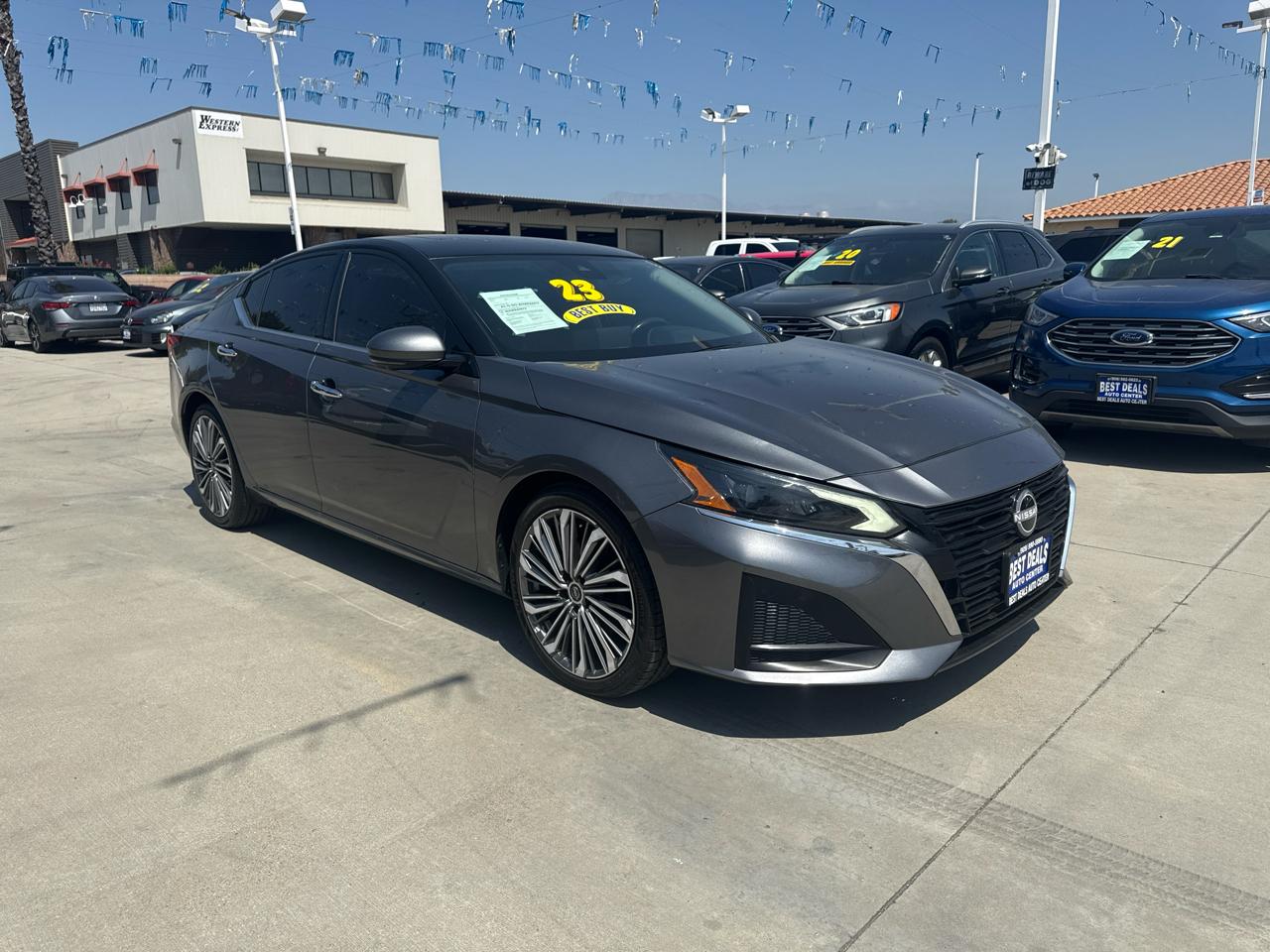 Nissan Altima 2.5 SL Sedan 2023