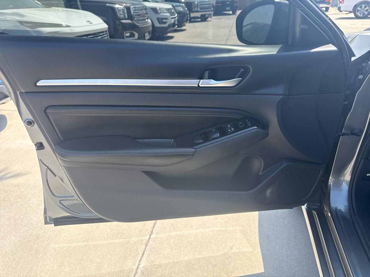 Nissan Altima 2.5 SL Sedan 2023