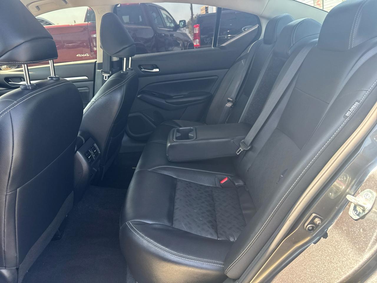 Nissan Altima 2.5 SL Sedan 2023