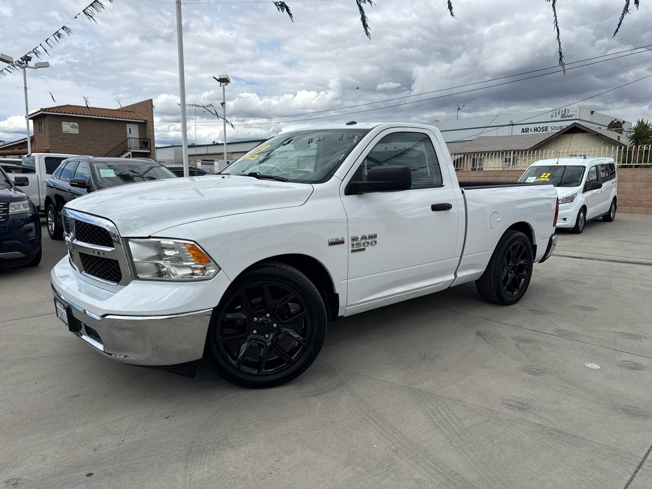 RAM 1500 Classic Tradesman 4x2 Reg Cab 6'4" Box 2019