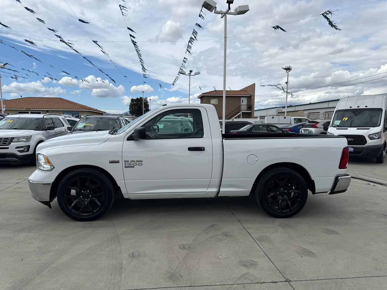 RAM 1500 Classic Tradesman 4x2 Reg Cab 6'4" Box 2019