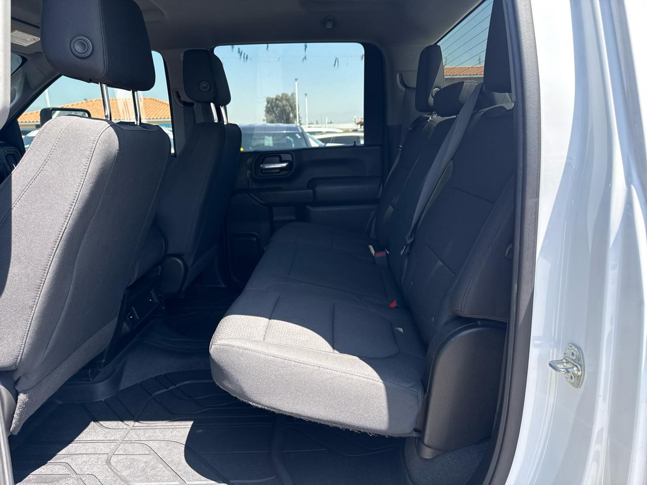 Chevrolet Silverado 2500HD 4WD Crew Cab 159" Custom 2020