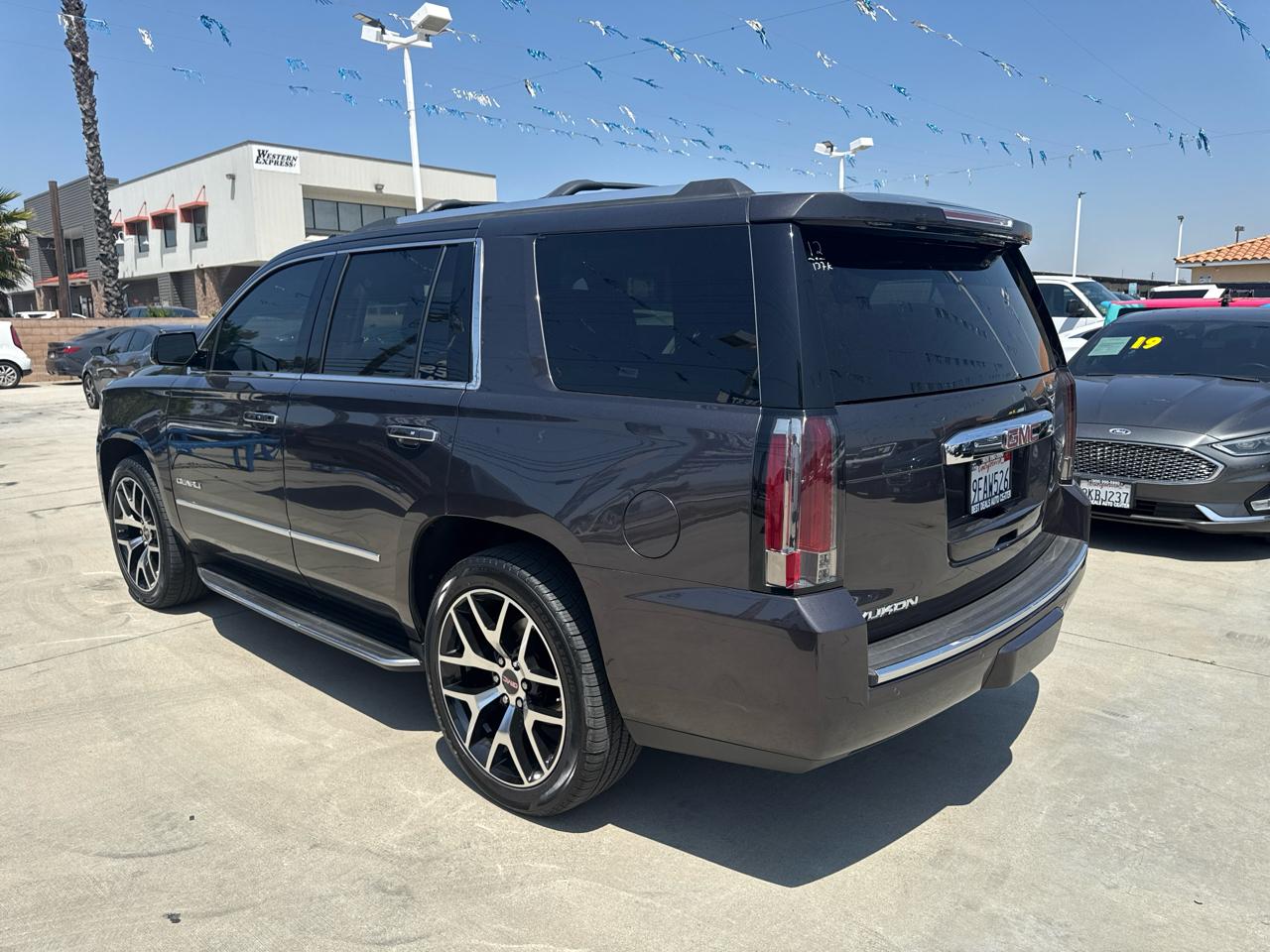 GMC Yukon 4WD 4dr Denali 2017