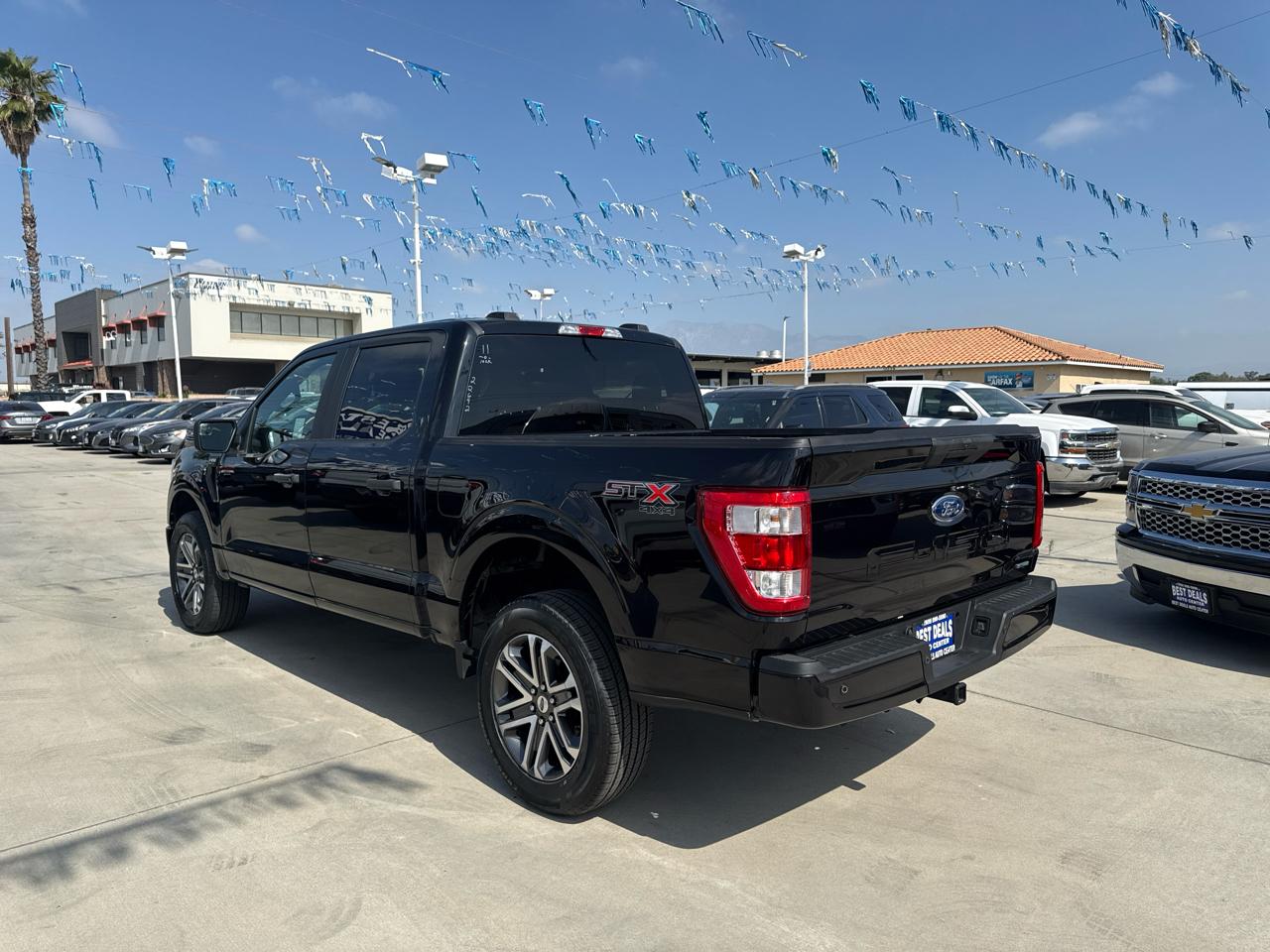 Ford F-150 XL 4WD SuperCrew 5.5' Box 2022