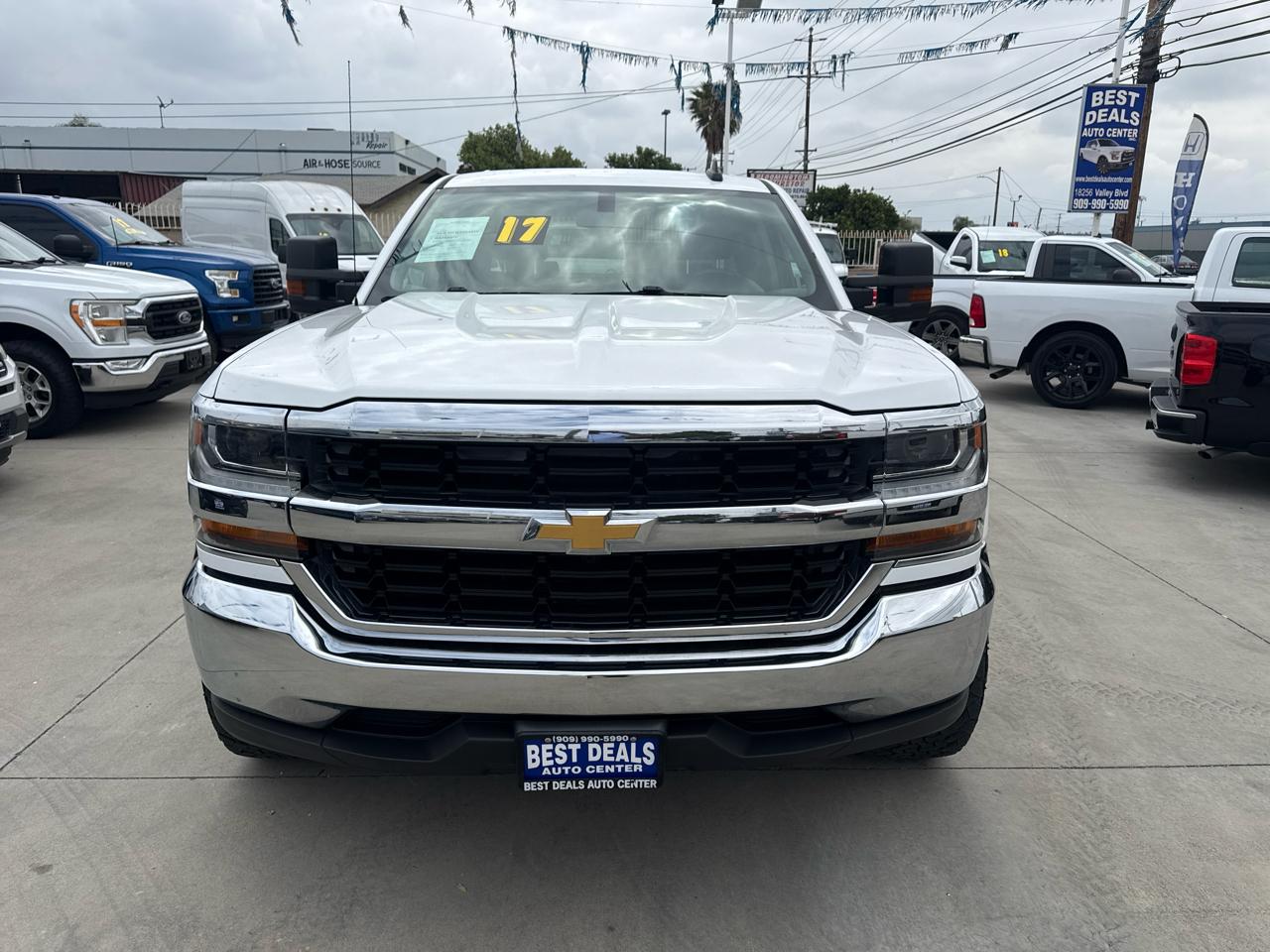 Chevrolet Silverado 1500 4WD Crew Cab 143.5" LT w/1LT 2017