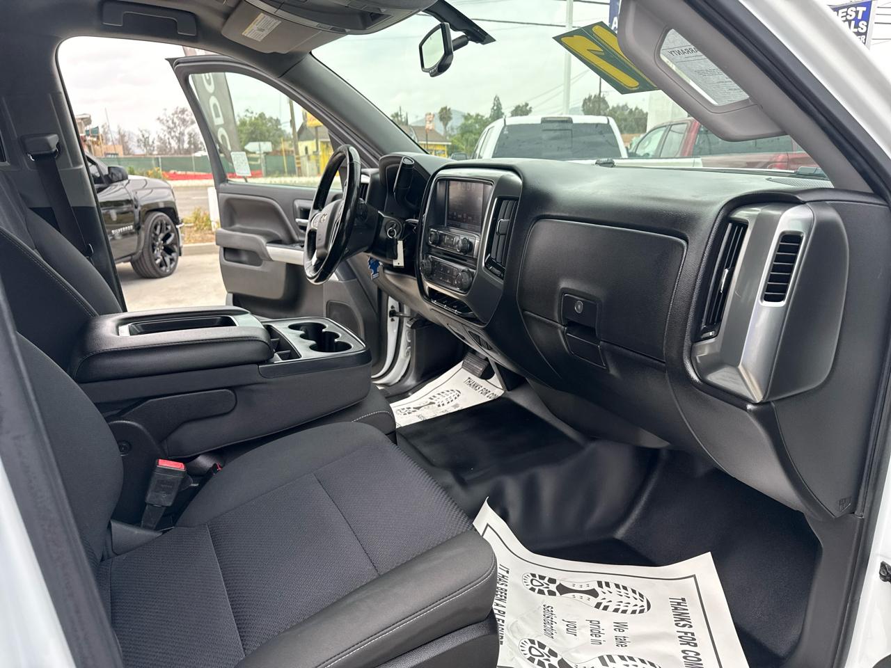 Chevrolet Silverado 1500 4WD Crew Cab 143.5" LT w/1LT 2017