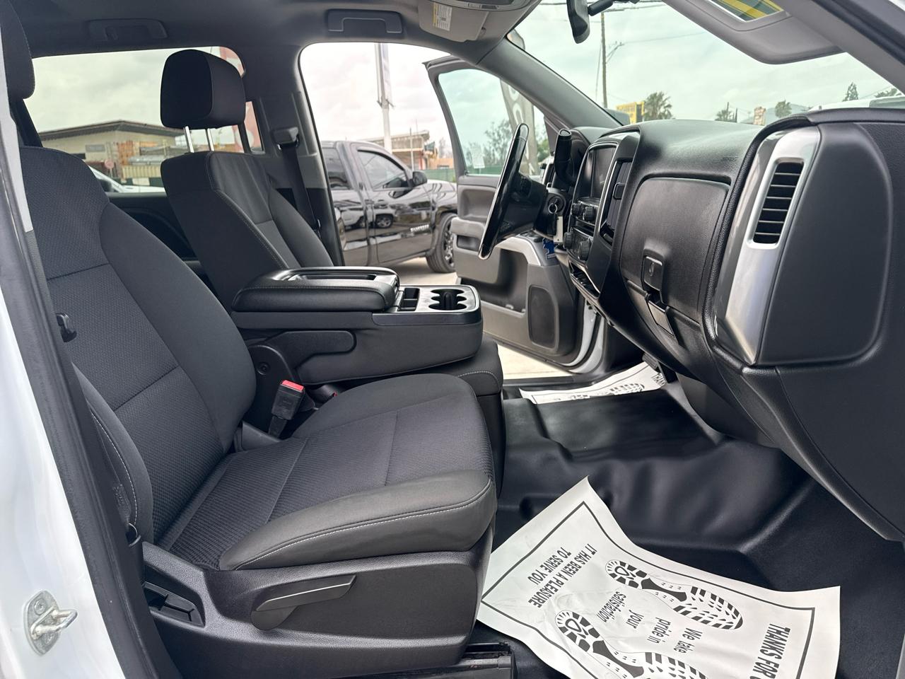 Chevrolet Silverado 1500 4WD Crew Cab 143.5" LT w/1LT 2017
