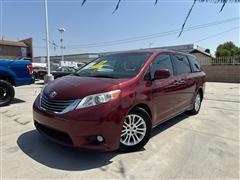 2017 Toyota Sienna 