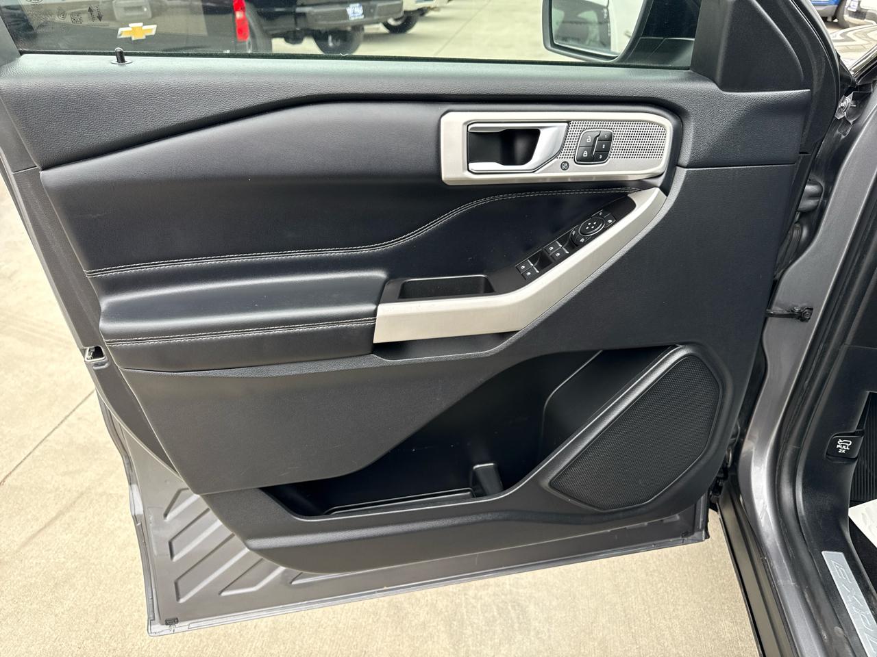 Ford Explorer Limited 4WD 2022