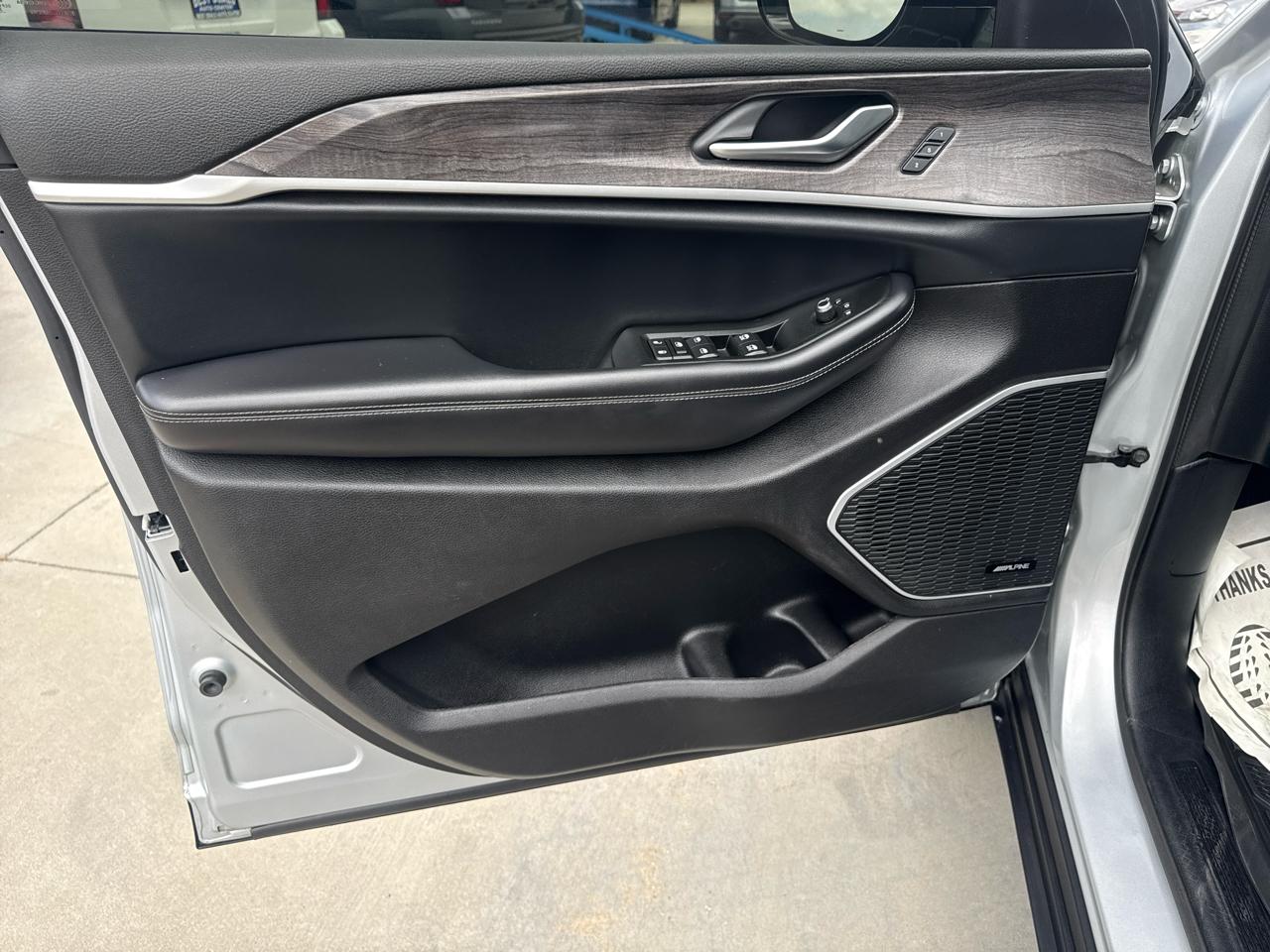 Jeep Grand Cherokee L Limited 4x4 2021