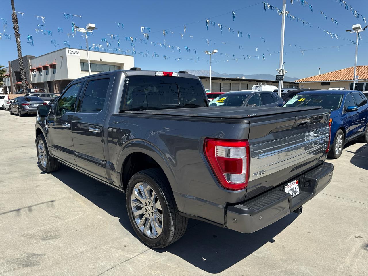 Ford F-150 Limited 4WD SuperCrew 5.5' Box 2022
