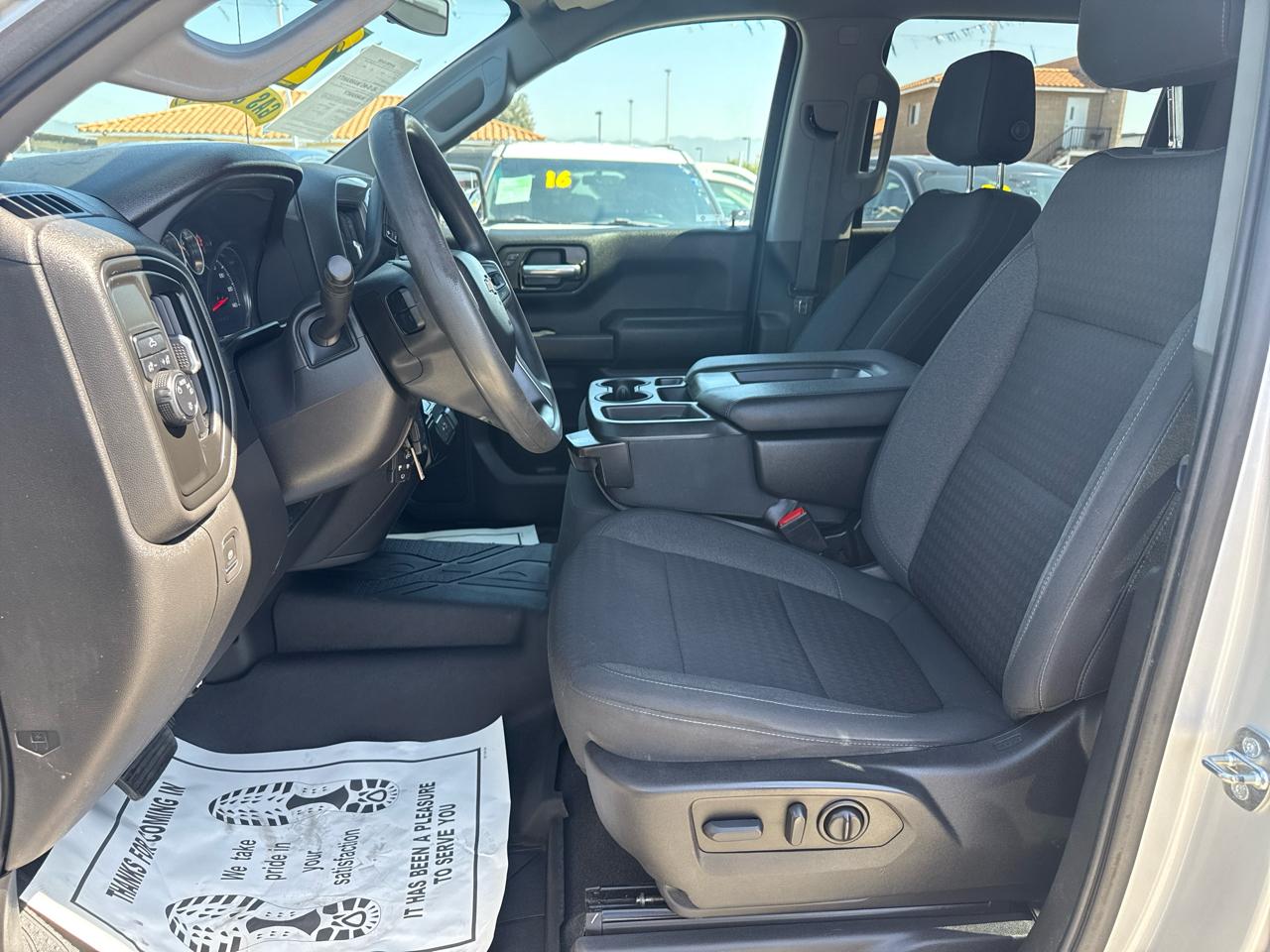 Chevrolet Silverado 1500 LTD 2WD Crew Cab 147" Custom 2022