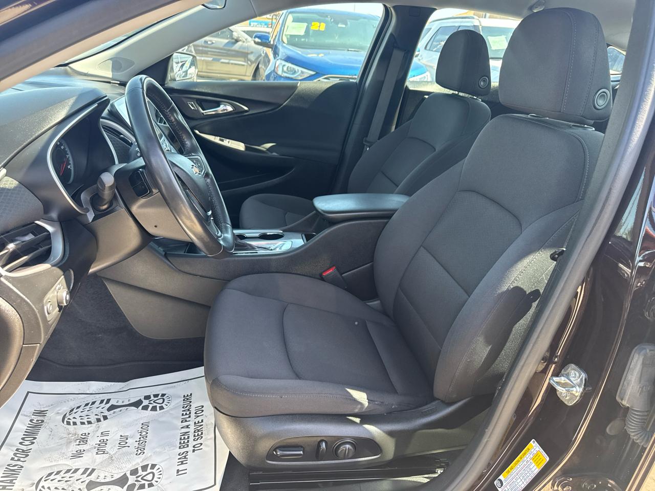 Chevrolet Malibu 4dr Sdn RS 2021