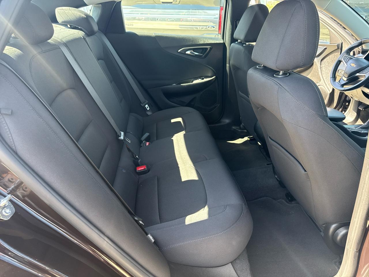Chevrolet Malibu 4dr Sdn RS 2021