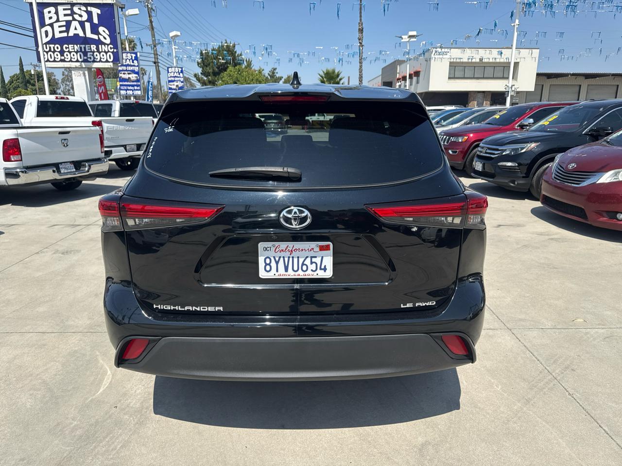 Toyota Highlander LE AWD (Natl) 2021