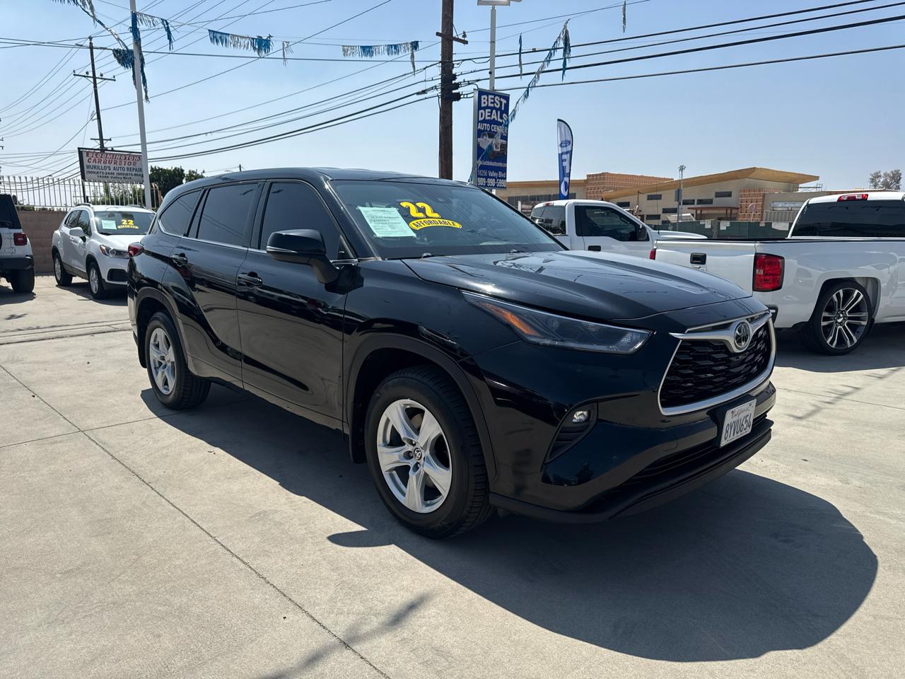 Toyota Highlander LE AWD (Natl) 2021