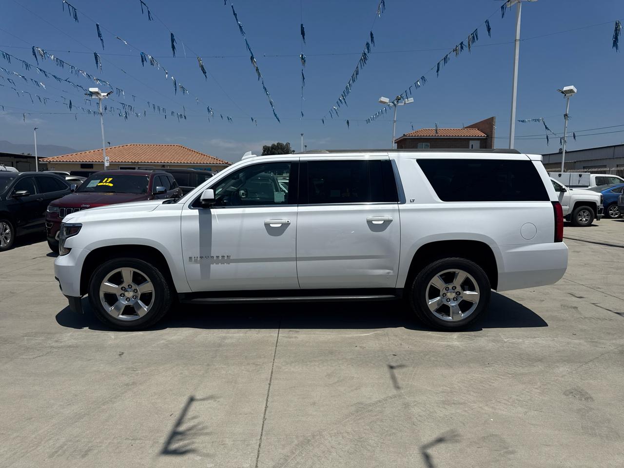 Chevrolet Suburban 4WD 4dr 1500 LT 2018