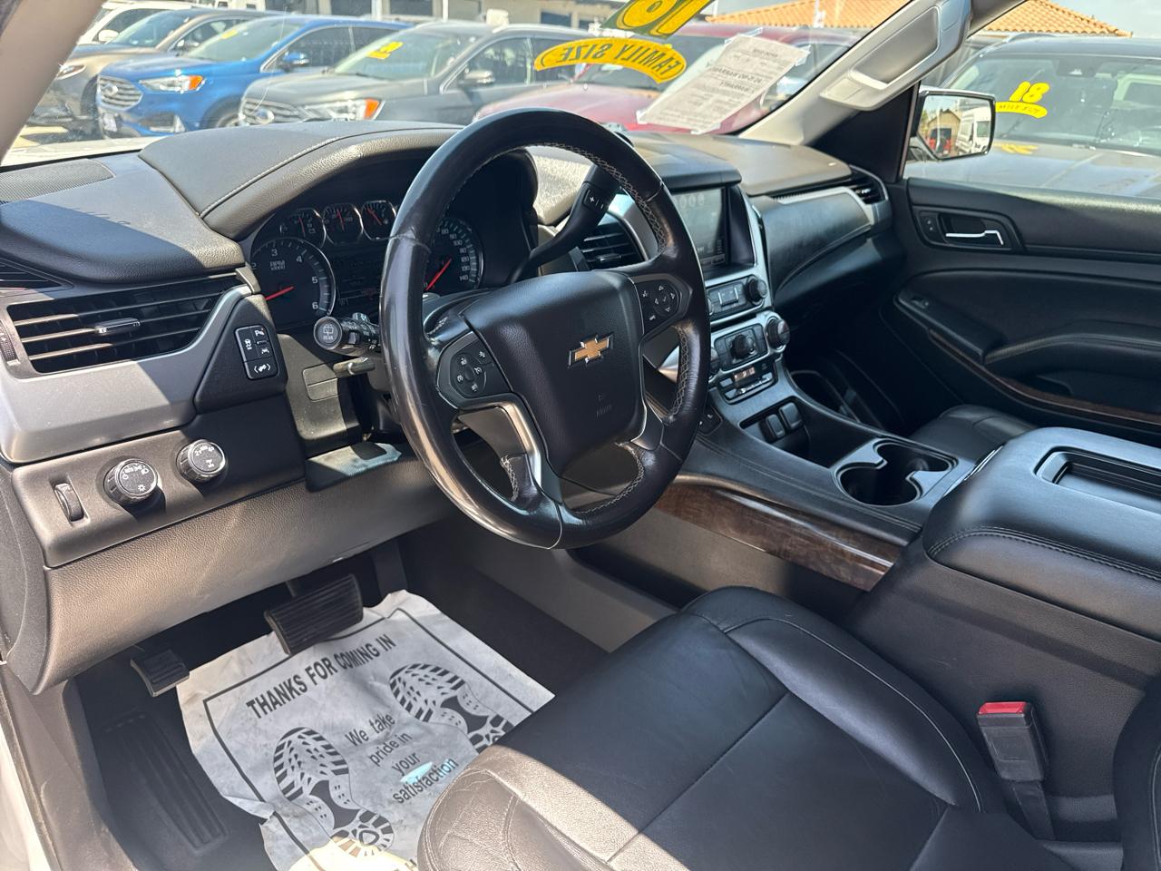 Chevrolet Suburban 4WD 4dr 1500 LT 2018