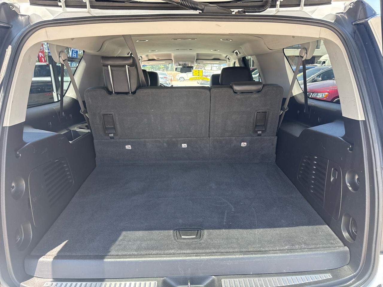 Chevrolet Suburban 4WD 4dr 1500 LT 2018
