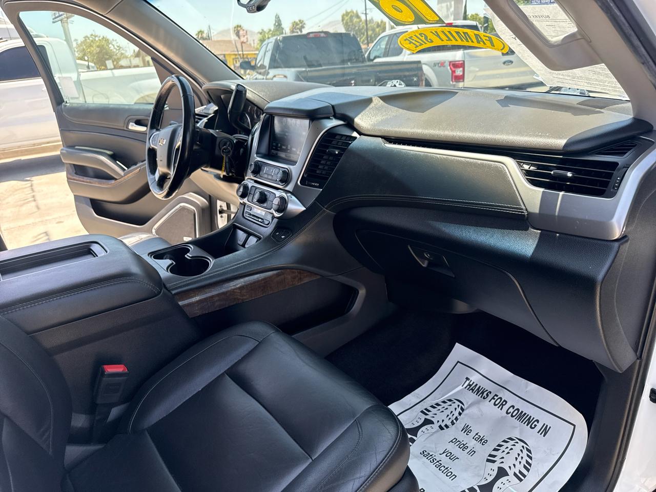 Chevrolet Suburban 4WD 4dr 1500 LT 2018