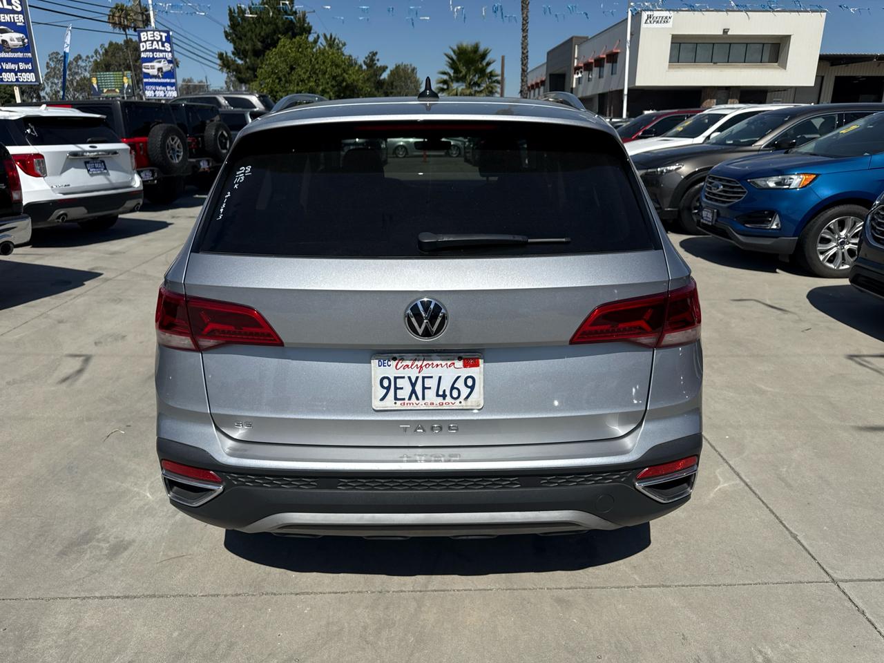 Volkswagen Taos SE FWD 2023