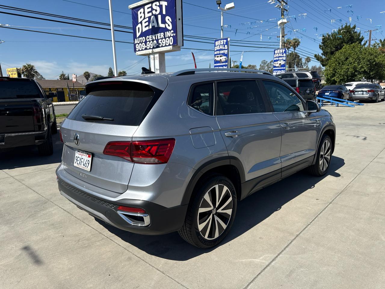 Volkswagen Taos SE FWD 2023